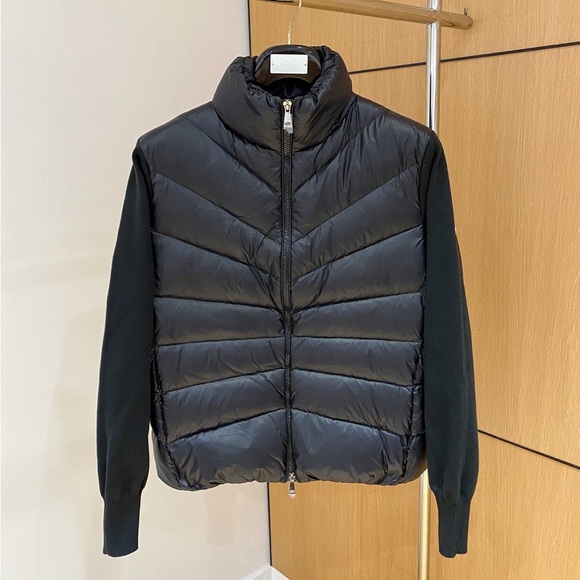 Moncler Black Puffer Jacket with Knit Sleeves - Picture 1 of 5